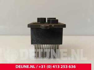 Opel Vivaro Glow plug relay O253420 photo 2