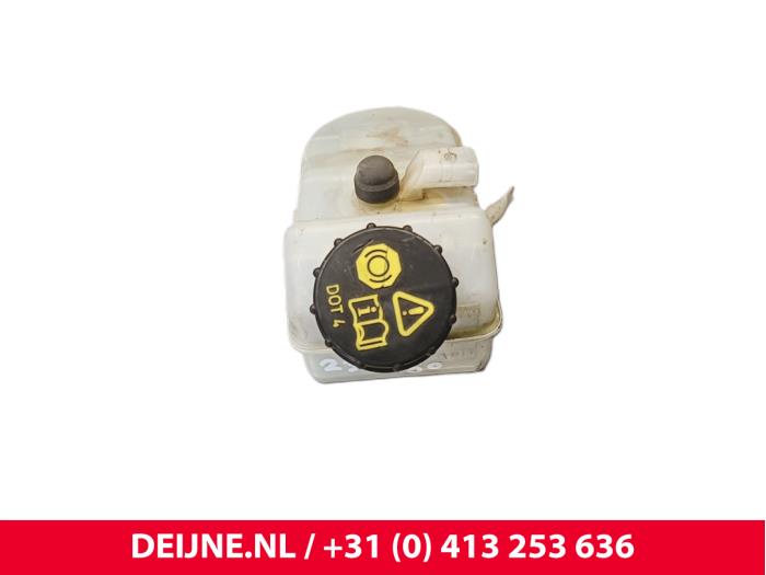 Volkswagen Transporter Master cylinder O253429