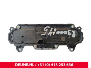 Ford Transit Courier Radiobedienfeld O253441 foto 2