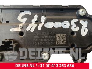 Ford Transit Courier Radiobedienfeld O253441 foto 3