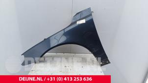 Gebruikte Scherm links-voor Volvo V70 (BW) 2.0 16V Flexifuel Prijs € 150,00 Margeregeling aangeboden door van Deijne Onderdelen Uden B.V.