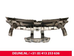 Mercedes Citan Grille Houder O9990002315 foto 3