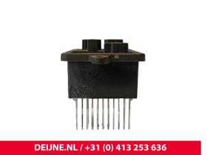 Opel Vivaro Heater resistor O253530 photo 2