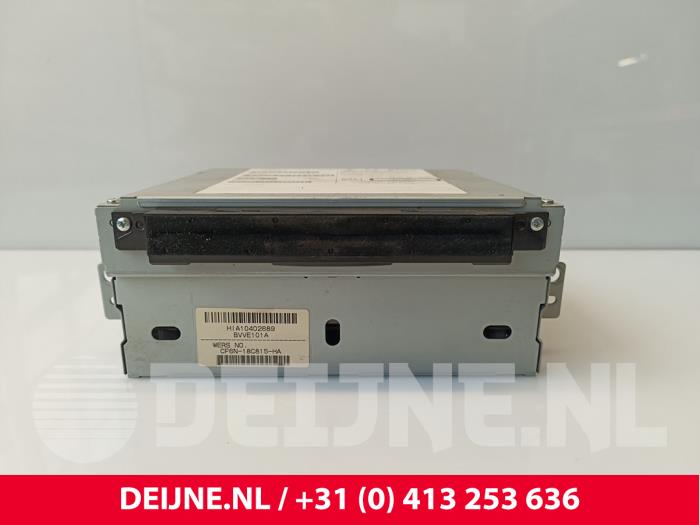 Gebruikte Regelunit Multi Media Volvo V40 (MV) 1.6 D2 Prijs € 150,00 Margeregeling aangeboden door van Deijne Onderdelen Uden B.V.