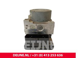 Ford Transit Courier ABS Pumpe O253671 foto 3