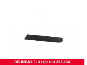 Nieuwe Sierlijst Renault Master Prijs € 21,78 Inclusief btw aangeboden door van Deijne Onderdelen Uden B.V.