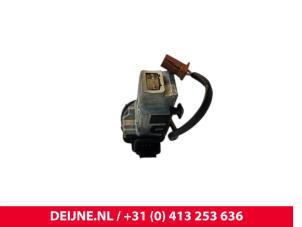 Opel Vivaro Ignition lock + key O253730 photo 3
