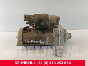 Opel Vivaro Startmotor O253739 foto 2