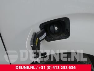 Opel Vivaro Tankklappe O253743 foto 2