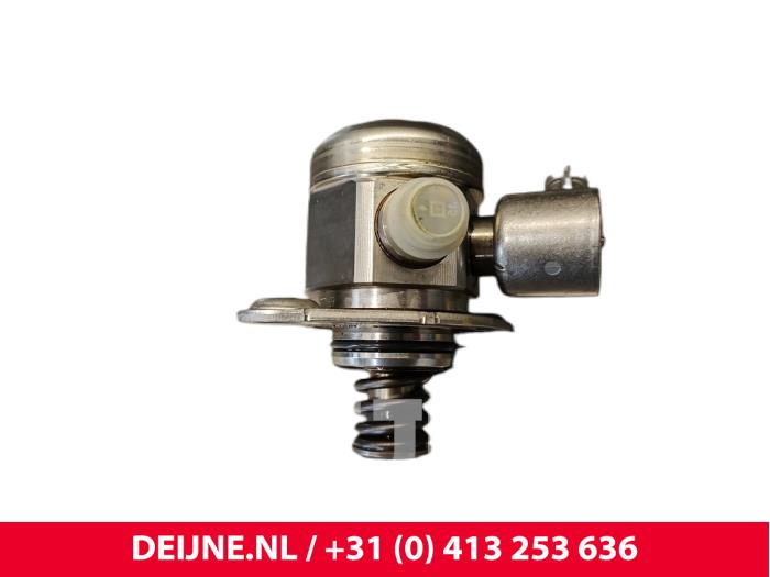 Gebruikte Brandstofpomp Mechanisch Volvo V60 I (FW/GW) Prijs € 100,00 Margeregeling aangeboden door van Deijne Onderdelen Uden B.V.