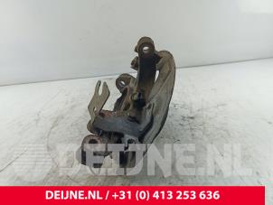 Opel Combo Achsschenkel links vorne O253796 foto 3
