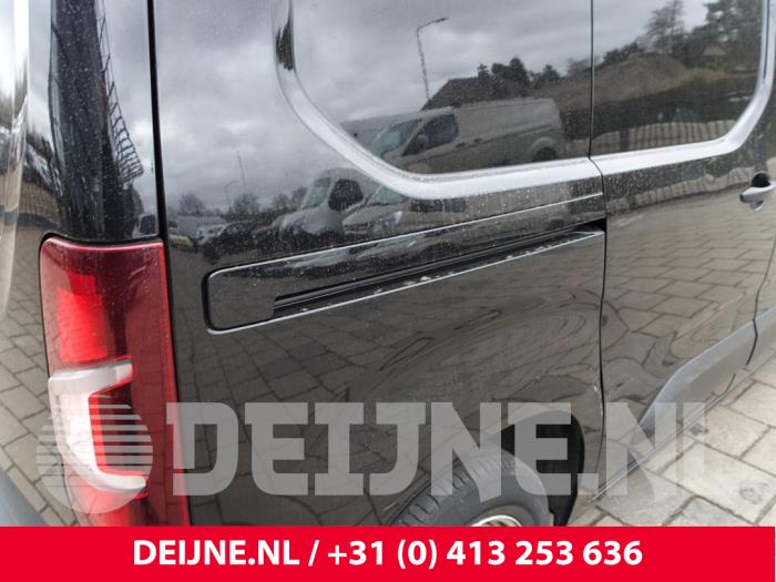 Opel Combo Schiebetür Schiene rechts O253813