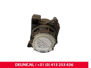 Volkswagen Crafter Light switch O253833 photo 3