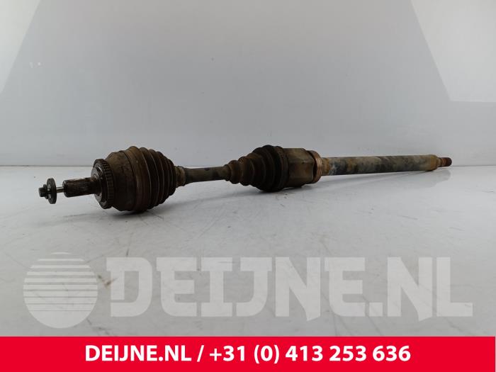 Gebruikte Steekas rechts-voor Volvo S80 (TR/TS) 2.5 T Turbo 20V Prijs € 70,00 Margeregeling aangeboden door van Deijne Onderdelen Uden B.V.