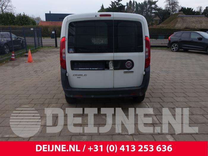 Fiat Doblo Minibus/van rear door O253947
