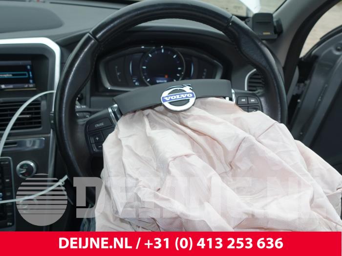 Volvo XC60 Lenkrad O254080
