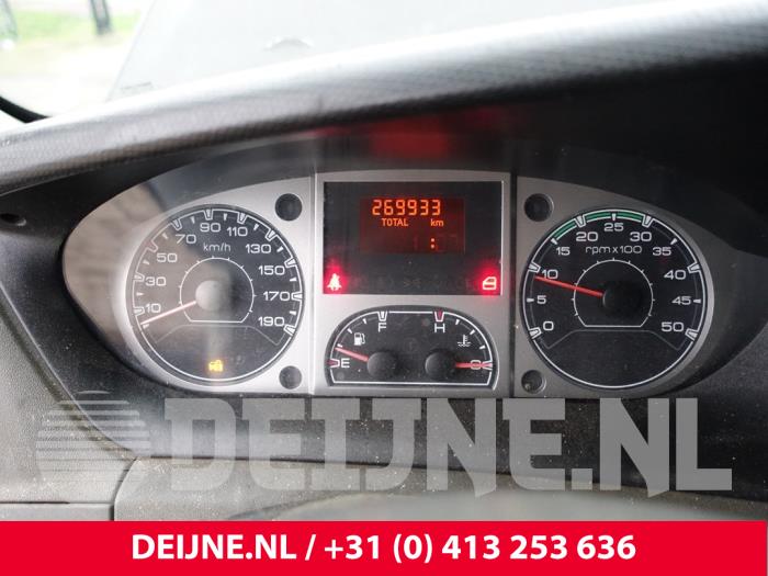 Iveco Daily Tacho - Kombiinstrument KM O254129