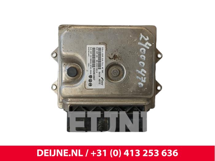 Computer Motormanagement van een Fiat Doblo Cargo (263) 1.3 D Multijet 2017