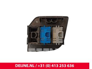 Nissan NV400 Switch (miscellaneous) O254337 photo 2