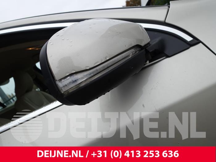 Volvo V60 Wing mirror, right O254358