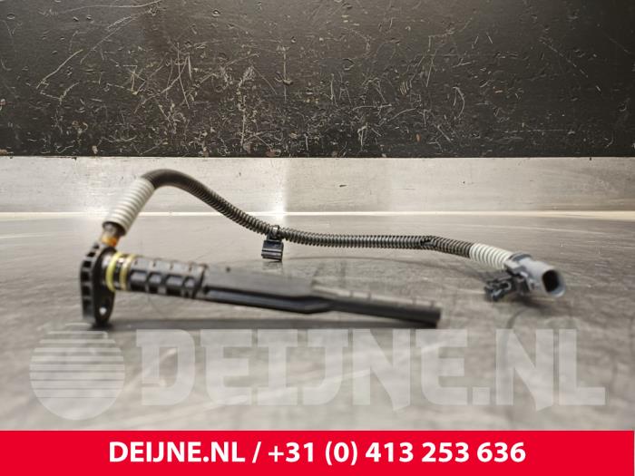 Gebruikte Oliepeil sensor Volvo S60 II (FS) 2.0 D2 16V Prijs € 85,00 Margeregeling aangeboden door van Deijne Onderdelen Uden B.V.
