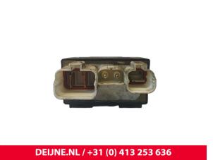 Volvo C70 Cooling fin relay O254501 photo 3