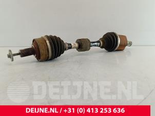 Gebruikte Homokineetas links-voor Volvo XC90 II 2.0 B5 16V Mild Hybrid AWD Prijs € 300,00 Margeregeling aangeboden door van Deijne Onderdelen Uden B.V.