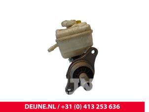Volkswagen Polo Hauptbremszylinder O254611 foto 3