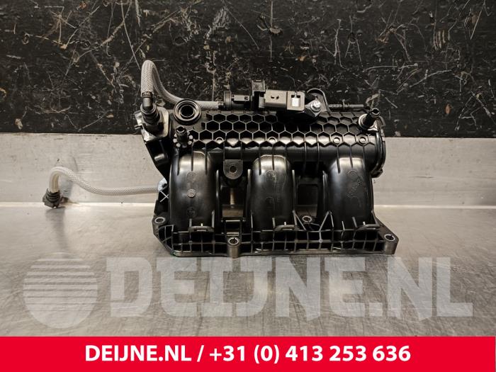 Gebruikte Inlaatspruitstuk Toyota ProAce City 1.2 VVT-i 110 Prijs € 24,20 Inclusief btw aangeboden door van Deijne Onderdelen Uden B.V.