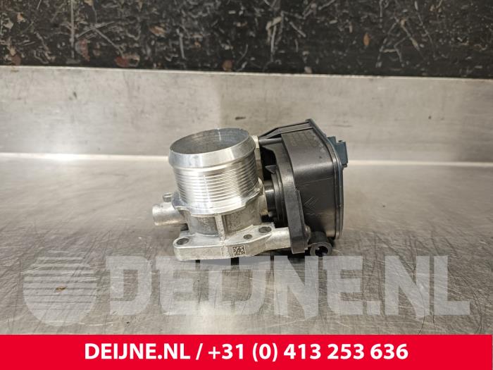 Toyota Pro-Ace City Throttle body O254726