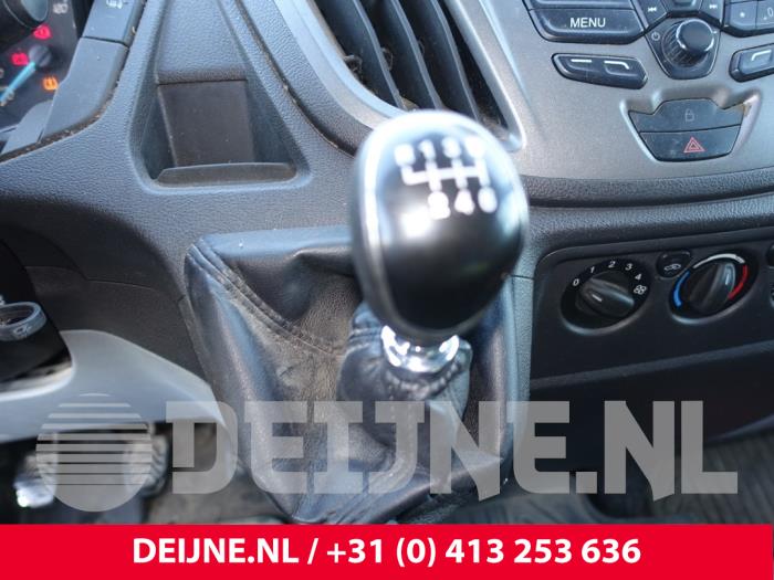Ford Transit Versnellingspook O254818