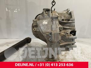 Volvo V60 Gearbox O254832 photo 3