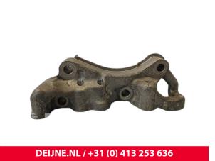 Toyota Pro-Ace Engine mount O254876 photo 2