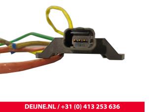 Renault Trafic Auspuff Temperatursensor O254890 foto 3