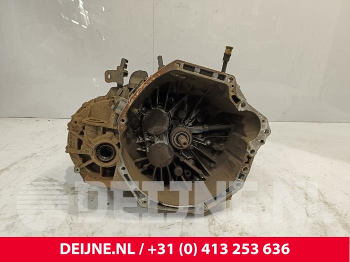 Opel Vivaro Getriebe O254983
