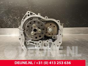 Gebruikte Cilinderkop Opel Vivaro 1.6 CDTi BiTurbo 125 Prijs € 484,00 Inclusief btw aangeboden door van Deijne Onderdelen Uden B.V.