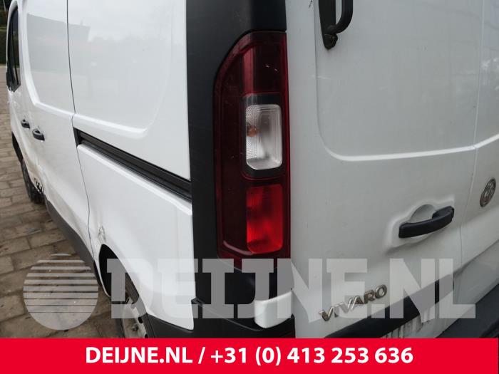 Opel Vivaro Achterlicht links O255010