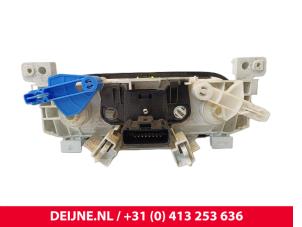 Opel Vivaro Heater control panel O255026 photo 2