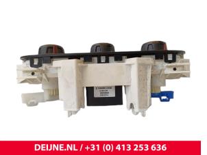 Opel Vivaro Heater control panel O255026 photo 3