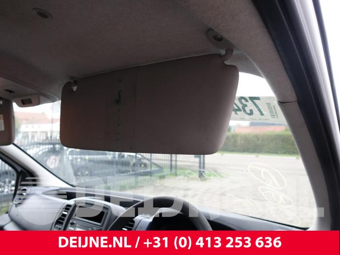 Opel Vivaro Zonneklep O255047