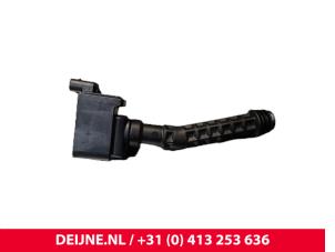 Gebruikte Bobine Volvo XC60 II (UZ) 2.0 B5 Mild Hybrid Geartronic 16V AWD Prijs € 60,50 Inclusief btw aangeboden door van Deijne Onderdelen Uden B.V.