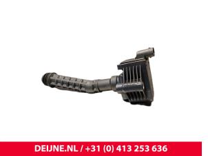 Gebruikte Bobine Volvo XC60 II (UZ) 2.0 B5 Mild Hybrid Geartronic 16V AWD Prijs € 60,50 Inclusief btw aangeboden door van Deijne Onderdelen Uden B.V.