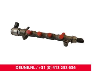 Gebruikte Injector brug Volkswagen Crafter (SY) 2.0 TDI FWD Prijs € 96,80 Inclusief btw aangeboden door van Deijne Onderdelen Uden B.V.