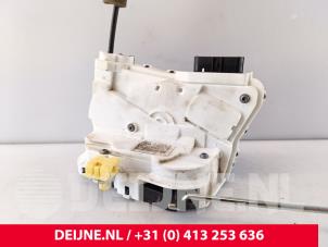 MG MG5 Electric Door lock mechanism 4-door, front left O255345 photo 2
