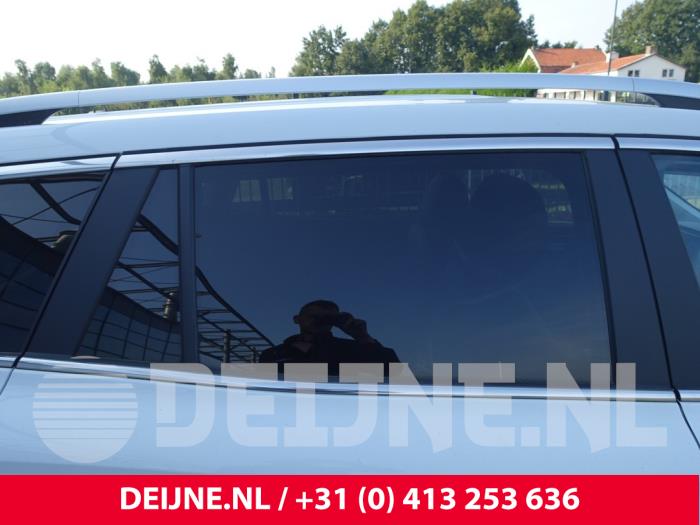 MG MG5 Electric Rear door window 4-door door, rear right O255402