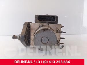 Mercedes Sprinter ABS pump O255437 photo 3