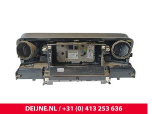 Mercedes Sprinter Display Multi Media regelunit O255447 foto 2