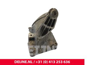 Mercedes Sprinter Engine mount O255571 photo 2