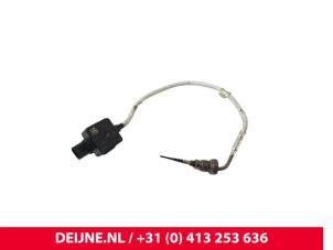 Gebruikte Uitlaat temperatuursensor Mercedes Sprinter 3,5t (907.6/910.6) 311 CDI 2.1 D FWD Prijs € 72,60 Inclusief btw aangeboden door van Deijne Onderdelen Uden B.V.