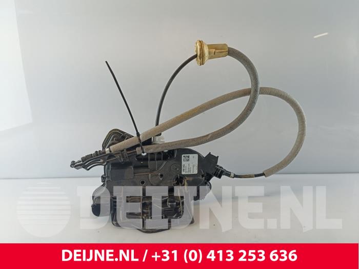 Volkswagen ID.3 Front door lock mechanism 4-door, right O255742